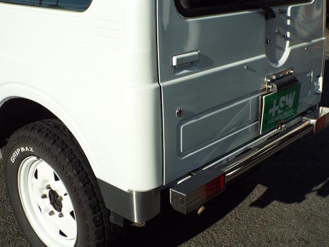 ジムニー ワイルドウインド 5速マニュアル 前後社外バンパー 前後ドラレコ ETC ルーフキャリア ユーザー買取車(31枚目)