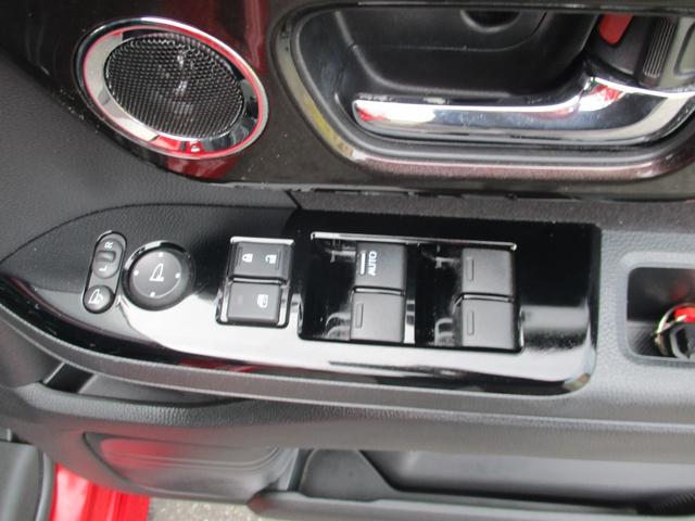 Ｎ－ＢＯＸカスタム Ｇ・Ｌホンダセンシング　スマートキープッシュスタート、ＬＥＤヘッドライト、両側パワースライドドア、ナビ、フルセグＴＶ、バックカメラ、クルーズコントロール、ドライブレコーダー（12枚目）