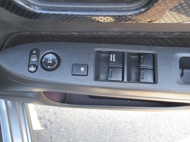 Ｎ－ＷＧＮカスタム Ｇ・Ａパッケージ　ワンオーナー、スマートキープッシュスタート、ナビ、ＴＶ、バックカメラ、クルーズコントロール、シティーブレーキアクティブシステム、ＥＴＣ、ＨＩＤ（11枚目）