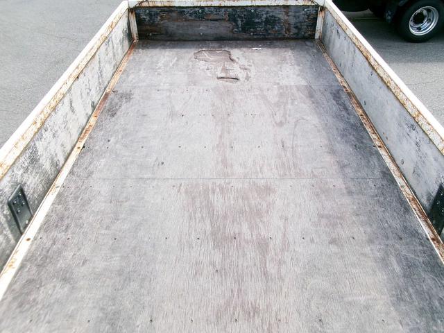 タイタントラック 　平ボディ　ワイドロング　スムーサー　ＡＴ　低床　　３方開　床木　ターボ車　スムーサーＥＸ　総重量４８５５Ｋｇ　４ＪＪ１　エルフＯＥＭ　２トン　２ｔ積載（11枚目）