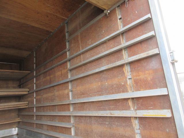 タイタントラック アルミバン ワイドロング サイド扉 花屋さん仕様 2トン 2t ミッション 車検令和8年4月まで(11枚目)