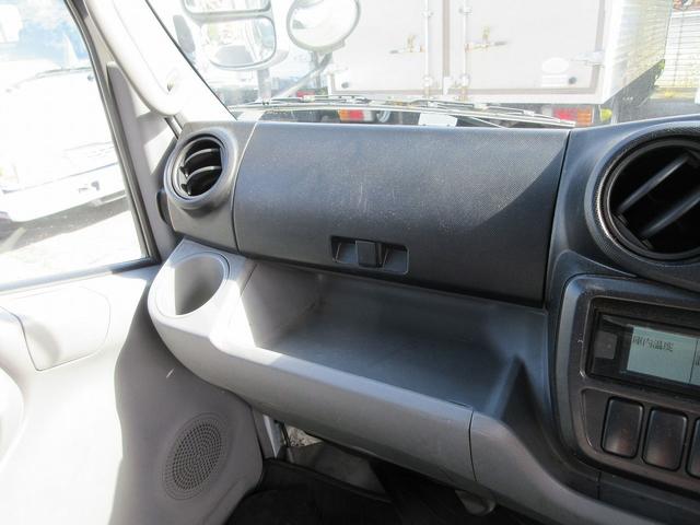 デュトロ 　冷蔵冷凍車　低温設定　東プレ冷凍機　サイド扉　横ドア　ミッション　Ｆ５　スノコ　総重量４８９５Ｋｇ　２トン　２ｔ車（15枚目）