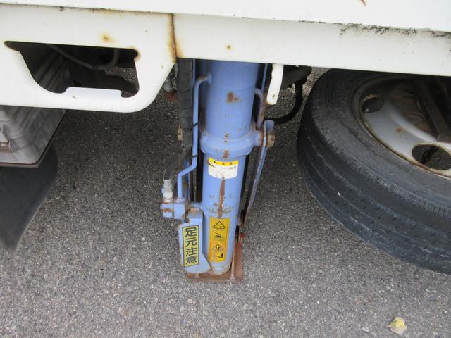 キャンター クレーン付　クレーン付平ボディ　３段ブーム　タダノ製クレーン　３方開　床鉄板　ミッション２トン　２ｔ　簡易クレーン（15枚目）