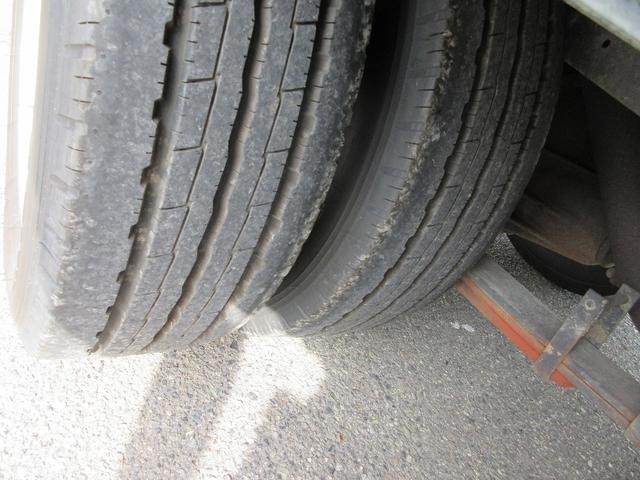 キャンター クレーン付　クレーン付平ボディ　３段ブーム　タダノ製クレーン　３方開　床鉄板　ミッション２トン　２ｔ　簡易クレーン（30枚目）