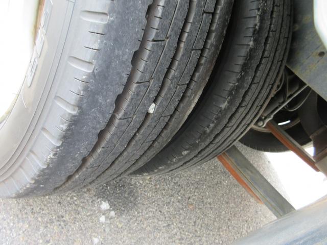 キャンター クレーン付　クレーン付平ボディ　３段ブーム　タダノ製クレーン　３方開　床鉄板　ミッション２トン　２ｔ　簡易クレーン（31枚目）