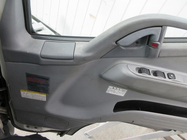 キャンター クレーン付　クレーン付平ボディ　３段ブーム　タダノ製クレーン　３方開　床鉄板　ミッション２トン　２ｔ　簡易クレーン（40枚目）