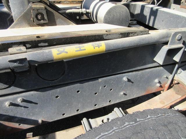 ファイター 　ダンプ　電動コボレーン　積載３．６５トン　ミッション　　前出しバンパー　６Ｍ６１　排ガス浄化作業なし　生エンジン　４トンダンプ　４ｔダンプ（17枚目）