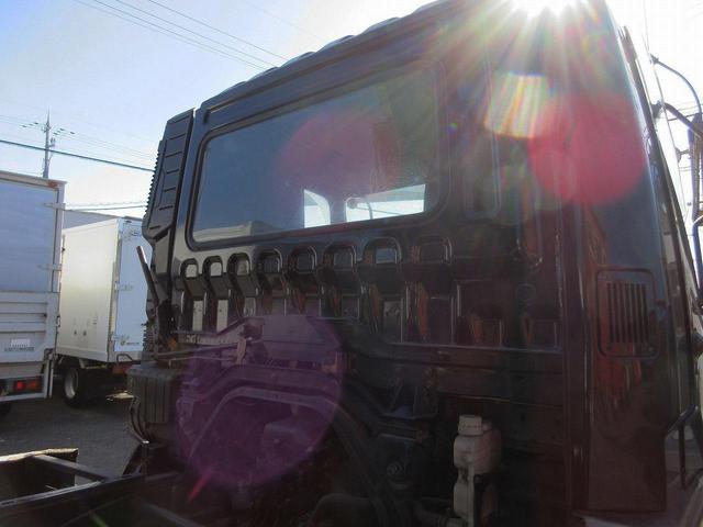 ファイター 　ダンプ　電動コボレーン　積載３．６５トン　ミッション　　前出しバンパー　６Ｍ６１　排ガス浄化作業なし　生エンジン　４トンダンプ　４ｔダンプ（19枚目）