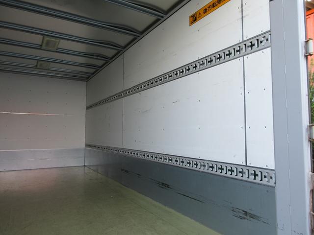 エルフトラック 　アルミバン　５ｍボディ　ワイドロング　ＰＧ付　パワーゲート　サイド扉　ラッシング２段　２ｔ　２トン車　ターボ車　ミッション　ＭＴ車　日本フルハーフ製（10枚目）