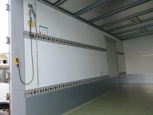 エルフトラック 　アルミバン　５ｍボディ　ワイドロング　ＰＧ付　パワーゲート　サイド扉　ラッシング２段　２ｔ　２トン車　ターボ車　ミッション　ＭＴ車　日本フルハーフ製（11枚目）