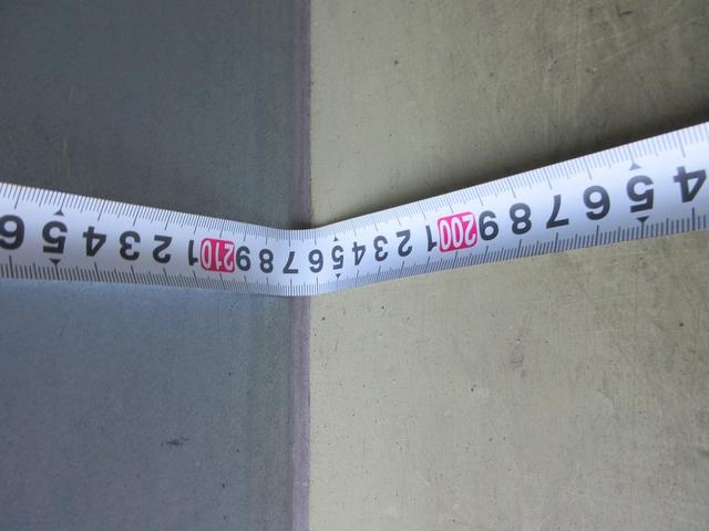 エルフトラック 　アルミバン　５ｍボディ　ワイドロング　ＰＧ付　パワーゲート　サイド扉　ラッシング２段　２ｔ　２トン車　ターボ車　ミッション　ＭＴ車　日本フルハーフ製（18枚目）