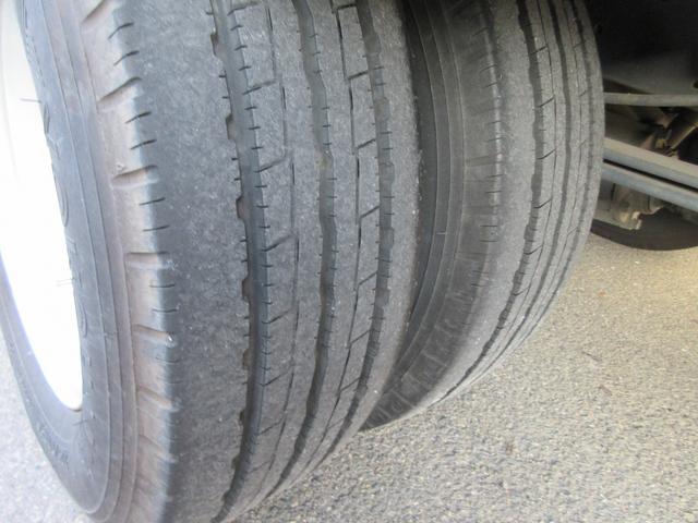 エルフトラック 　アルミバン　５ｍボディ　ワイドロング　ＰＧ付　パワーゲート　サイド扉　ラッシング２段　２ｔ　２トン車　ターボ車　ミッション　ＭＴ車　日本フルハーフ製（32枚目）