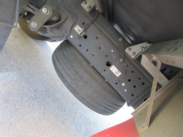 エルフトラック 　アルミバン　５ｍボディ　ワイドロング　ＰＧ付　パワーゲート　サイド扉　ラッシング２段　２ｔ　２トン車　ターボ車　ミッション　ＭＴ車　日本フルハーフ製（34枚目）