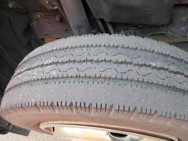 トヨエース トラック クレーン付き平ボディ 古河製4段ブーム ラジコン フックイン 積載2.75 3トン車 3t 車検R8年4月23日ミッション MT車(35枚目)