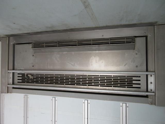 エルフトラック 冷蔵冷凍車 低温設定 -30度設定 両側サイド扉 ラッシング 菱重製 ミッション MT 床ステン 総重量4945Kg2トン 2t車(17枚目)