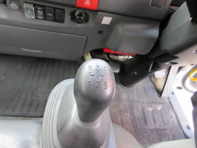 エルフトラック 　アルミバン　２ｔ　２トン　ミッション　ＭＴ車　ラッシング２段　車両総重量４６６５Ｋｇ　日本フルハーフ製　内高２１２（22枚目）