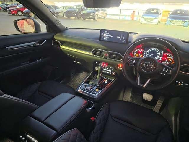 CX-8 2.2 XD エクスクルーシブ モード ディーゼルターボ マツダ認定中古車 衝突被害軽減ブレーキ マ(3枚目)