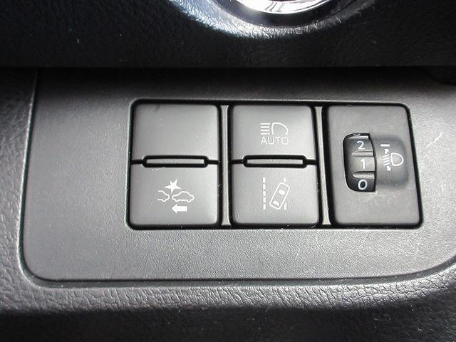 シエンタ Ｇ　セーフティーエディションＩＩ　フルセグ　メモリーナビ　ＤＶＤ再生　バックカメラ　衝突被害軽減システム　ＥＴＣ　両側電動スライド　ＬＥＤヘッドランプ　乗車定員７人　３列シート　ワンオーナー　アイドリングストップ（10枚目）