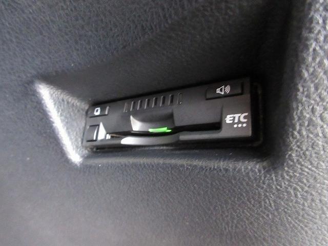 シエンタ Ｇ　セーフティーエディションＩＩ　フルセグ　メモリーナビ　ＤＶＤ再生　バックカメラ　衝突被害軽減システム　ＥＴＣ　両側電動スライド　ＬＥＤヘッドランプ　乗車定員７人　３列シート　ワンオーナー　アイドリングストップ（13枚目）