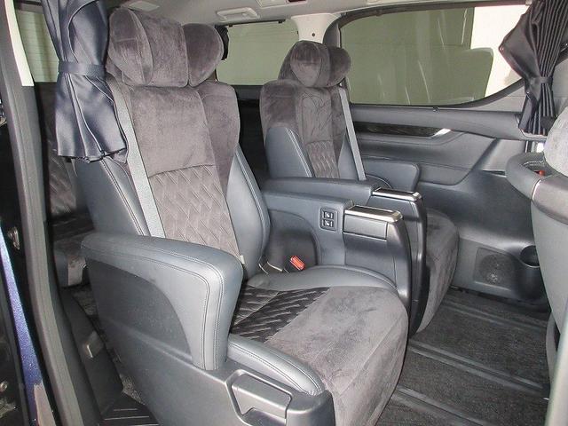 ヴェルファイア 2.5Z Gエディション 4WD フルセグ メモリーナビ DVD再生 後席モニター バックカメラ 衝突被害軽減システム ETC ドラレコ 両側電動スライド LEDヘッドランプ 乗車定員7人 3列シート ワンオーナー(7枚目)