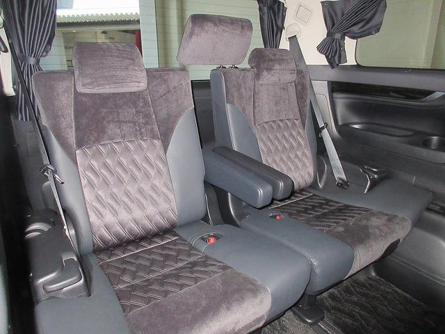 ヴェルファイア 2.5Z Gエディション 4WD フルセグ メモリーナビ DVD再生 後席モニター バックカメラ 衝突被害軽減システム ETC ドラレコ 両側電動スライド LEDヘッドランプ 乗車定員7人 3列シート ワンオーナー(10枚目)