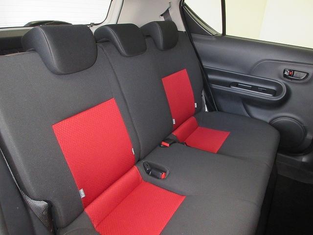 アクア Ｓ　フルセグ　メモリーナビ　ＤＶＤ再生　バックカメラ　衝突被害軽減システム　ＥＴＣ　ＬＥＤヘッドランプ　ワンオーナー（5枚目）