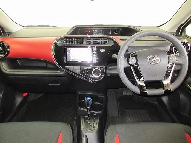 アクア Ｓ　フルセグ　メモリーナビ　ＤＶＤ再生　バックカメラ　衝突被害軽減システム　ＥＴＣ　ＬＥＤヘッドランプ　ワンオーナー（7枚目）