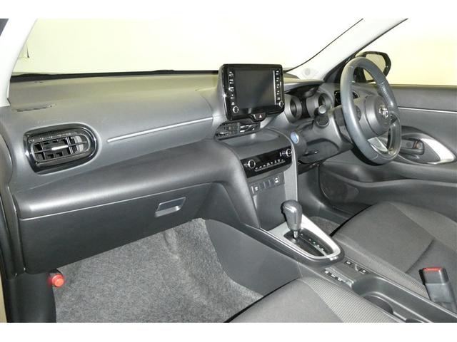 ヤリスクロス ハイブリッドＧ　ＴＳＳ　イモビライザー　バックモニタ－　エアコン　インテリキー　フルセグＴＶ　パワーウィンド　Ｗエアバック　オートクルーズ　メディアプレイヤー接続　キーフリー　横滑防止装置　サイドエアバッグ　アルミ（11枚目）