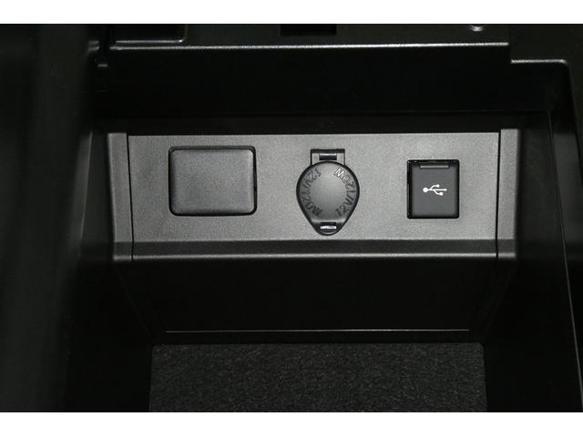 アルファード ２．５Ｓ　Ｃパッケージ　両電動ドア　Ｂモニタ　地デジ　エアロ　ＤＶＤ再生可能　パノラマルーフ　リアオートエアコン　ナビテレビ　横滑り防止　クルコン　セキュリティ　ＥＴＣ車載器　ＬＥＤヘッドライト　スマートキー　エアコン　３列（30枚目）