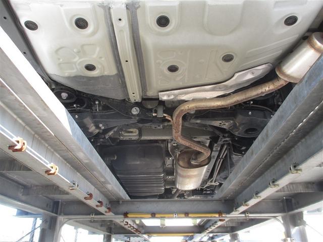 アルファード ２．５Ｓ　Ｃパッケージ　両電動ドア　Ｂモニタ　地デジ　エアロ　ＤＶＤ再生可能　パノラマルーフ　リアオートエアコン　ナビテレビ　横滑り防止　クルコン　セキュリティ　ＥＴＣ車載器　ＬＥＤヘッドライト　スマートキー　エアコン　３列（40枚目）