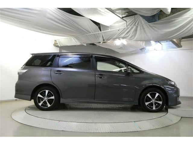 ウィッシュ １．８Ｓ　キーレスエントリー　エアコン　パワーステアリング　ナビＴＶ　横滑り防止機能　ＷＳＲＳ　ＡＢＳ　Ｒカメラ　アルミ　カーテンエアバック　ＨＤＤナビ　３列シート　ＥＴＣ　ＤＶＤ　エアバック　パワーウインドー（5枚目）