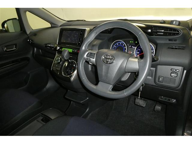 ウィッシュ １．８Ｓ　キーレスエントリー　エアコン　パワーステアリング　ナビＴＶ　横滑り防止機能　ＷＳＲＳ　ＡＢＳ　Ｒカメラ　アルミ　カーテンエアバック　ＨＤＤナビ　３列シート　ＥＴＣ　ＤＶＤ　エアバック　パワーウインドー（9枚目）