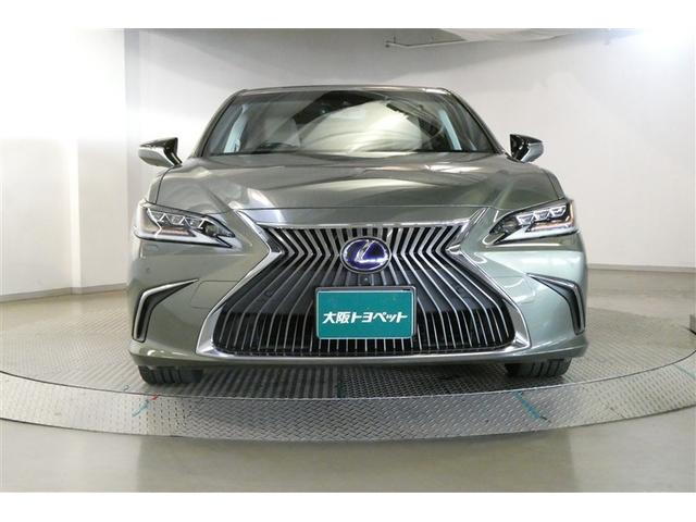 ＥＳ ＥＳ３００ｈ　バージョンＬ　フルセグ地デジＴＶ　黒革シート　ナビ＆ＴＶ　ＥＴＣ　横滑り防止装置　ＬＥＤ　スマートキー　ミュージックプレイヤー接続可　エアバッグ　パワーシート　アルミホイール　バックモニター　エアコン　メモリーナビ（2枚目）