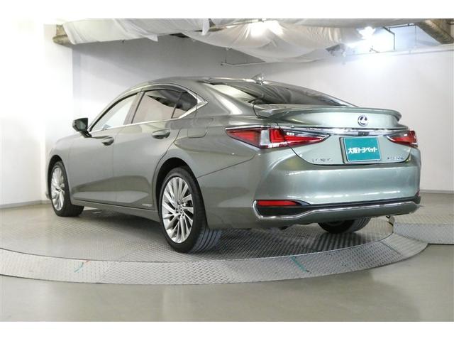 ＥＳ ＥＳ３００ｈ　バージョンＬ　フルセグ地デジＴＶ　黒革シート　ナビ＆ＴＶ　ＥＴＣ　横滑り防止装置　ＬＥＤ　スマートキー　ミュージックプレイヤー接続可　エアバッグ　パワーシート　アルミホイール　バックモニター　エアコン　メモリーナビ（6枚目）