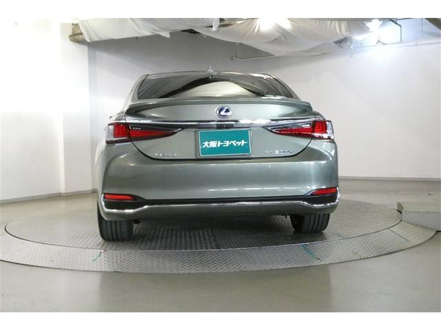 ＥＳ ＥＳ３００ｈ　バージョンＬ　フルセグ地デジＴＶ　黒革シート　ナビ＆ＴＶ　ＥＴＣ　横滑り防止装置　ＬＥＤ　スマートキー　ミュージックプレイヤー接続可　エアバッグ　パワーシート　アルミホイール　バックモニター　エアコン　メモリーナビ（7枚目）