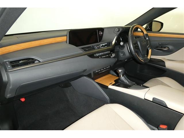 ＥＳ ＥＳ３００ｈ　バージョンＬ　フルセグ地デジＴＶ　黒革シート　ナビ＆ＴＶ　ＥＴＣ　横滑り防止装置　ＬＥＤ　スマートキー　ミュージックプレイヤー接続可　エアバッグ　パワーシート　アルミホイール　バックモニター　エアコン　メモリーナビ（13枚目）