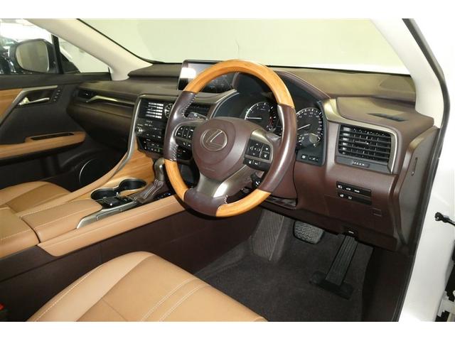 ＲＸ ＲＸ２００ｔ　バージョンＬ　衝突軽減装置　ＡＣ１００Ｖ電源　Ｂカメラ　アイドリングストップ　メモリナビ　エアロ　本革　Ｐシート　ＤＶＤ　キーレス　ＬＥＤヘッドランプ　エアコン　エアバッグ　アルミホイール　ＡＵＸ　盗難防止装置（30枚目）