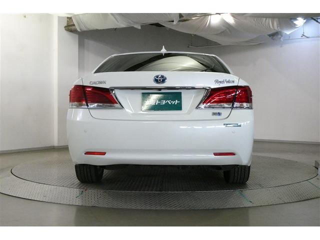 クラウンハイブリッド ロイヤルサルーン　ダブルエアコン　本革　フルセグテレビ　Ｂカメラ　ＬＥＤヘッドランプ　ＤＶＤ再生機能　盗難防止システム　スマキー　オートクルーズコントロール　ＥＳＣ　ＥＴＣ付き　アルミホイール　カーテンエアバッグ　ＰＷ（7枚目）