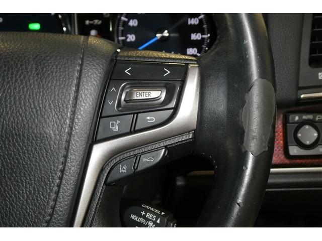 クラウンハイブリッド ロイヤルサルーン　ダブルエアコン　本革　フルセグテレビ　Ｂカメラ　ＬＥＤヘッドランプ　ＤＶＤ再生機能　盗難防止システム　スマキー　オートクルーズコントロール　ＥＳＣ　ＥＴＣ付き　アルミホイール　カーテンエアバッグ　ＰＷ（21枚目）