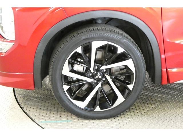 アルミホイールもお車のイメージに合っていてカッコイイです☆