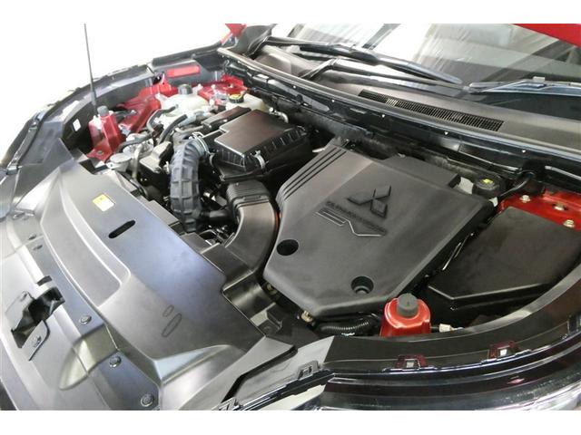 エンジンルームもスチーム洗浄で綺麗にクリーニング済み♪点検整備、エンジンオイルの交換等メンテナンスをしてお渡し致します。