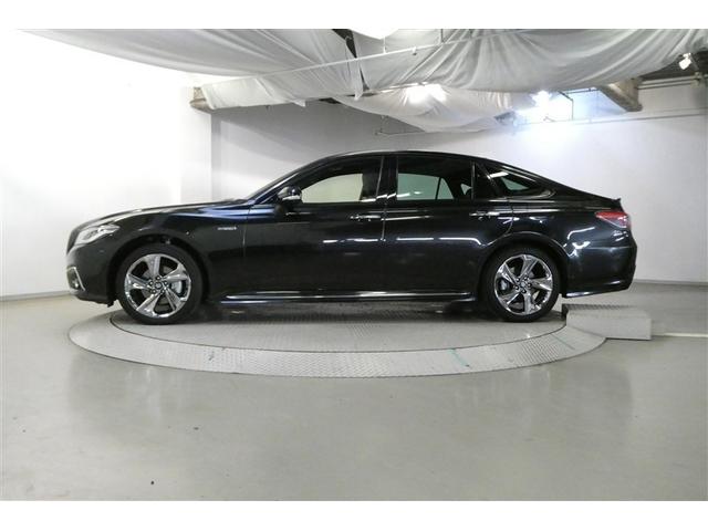 クラウンハイブリッド ＲＳアドバンス　Ｆｏｕｒ　バックモニター　本革シート　衝突軽減　横滑防止装置　フルセグテレビ　エアコン　ＬＥＤライト　ナビ＆ＴＶ　オートクルーズ　サンルーフ　ドライブレコーダー　スマートキー　電動シート　キーレス　ＤＶＤ（4枚目）