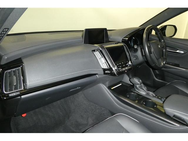 クラウンハイブリッド ＲＳアドバンス　Ｆｏｕｒ　バックモニター　本革シート　衝突軽減　横滑防止装置　フルセグテレビ　エアコン　ＬＥＤライト　ナビ＆ＴＶ　オートクルーズ　サンルーフ　ドライブレコーダー　スマートキー　電動シート　キーレス　ＤＶＤ（12枚目）