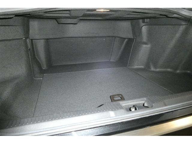 クラウンハイブリッド ＲＳアドバンス　Ｆｏｕｒ　バックモニター　本革シート　衝突軽減　横滑防止装置　フルセグテレビ　エアコン　ＬＥＤライト　ナビ＆ＴＶ　オートクルーズ　サンルーフ　ドライブレコーダー　スマートキー　電動シート　キーレス　ＤＶＤ（15枚目）