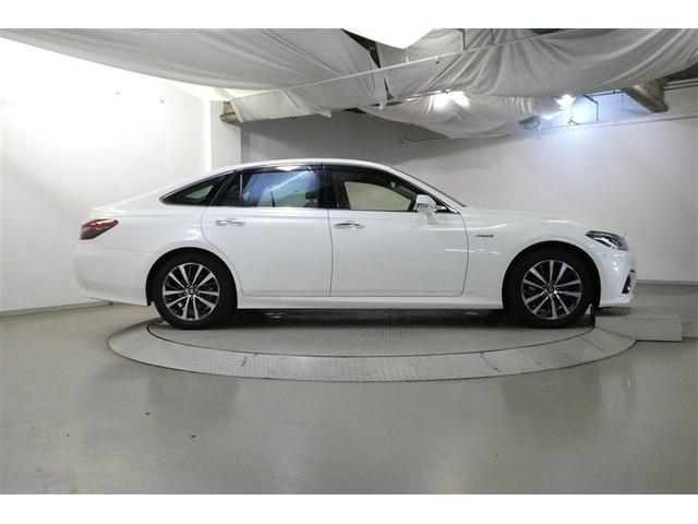 クラウンハイブリッド Ｇ　アルミ　ＬＥＤヘッド　キーフリー　横滑り防止機能　ＤＶＤ　ＥＴＣ　オートエアコン　ＡＵＸ　ＡＢＳ　メモリナビ　盗難防止装置　エアバッグ　オートクルーズコントロール　ＡＣ１００Ｖ　ドラレコ　ナビＴＶ（5枚目）