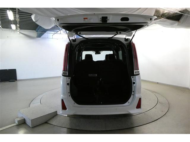 ノア ハイブリッドSi ダブルバイビーII Bカメラ 横滑り防止装置 LED エアロ 地デジ オートクルーズ DVD再生可 メモリナビ フルフラット エアバッグ ETC ナビ&TV 3列シート ABS アルミホイール スマートキ キーレス(9枚目)