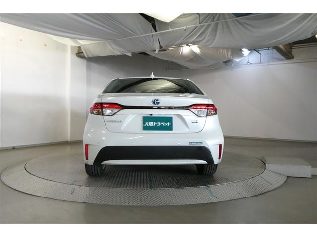 カローラ ハイブリッド　Ｓ　スマートキ　横滑り防止機能　ＬＥＤヘッドライト　ミュージックプレイヤー接続可　盗難防止装置　ＤＶＤ再生　キーレス　オートエアコン　クルコン　リヤカメラ　メモリナビ　フルセグ　パワーステアリング　ＡＷ（7枚目）