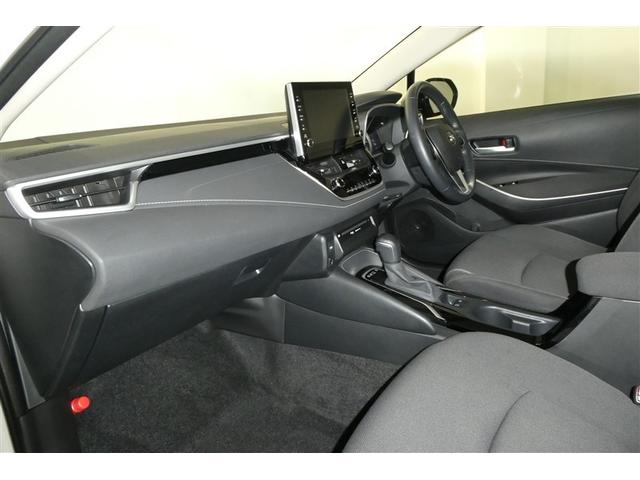 カローラ ハイブリッド　Ｓ　スマートキ　横滑り防止機能　ＬＥＤヘッドライト　ミュージックプレイヤー接続可　盗難防止装置　ＤＶＤ再生　キーレス　オートエアコン　クルコン　リヤカメラ　メモリナビ　フルセグ　パワーステアリング　ＡＷ（12枚目）