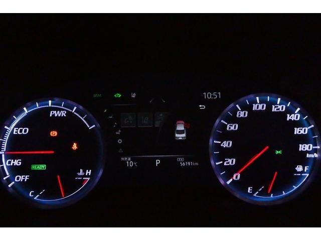 クラウンハイブリッド ＲＳアドバンス　地デジ　衝突被害軽減装置　ＬＥＤヘットライト　後カメラ　クルコン　ＡＣ　Ｐシート　エアバッグ　ナビＴＶ　セキュリティーアラーム　１００Ｖ充電　キーフリー　スマートキ　パワーウィンドウ　メモリナビ（19枚目）