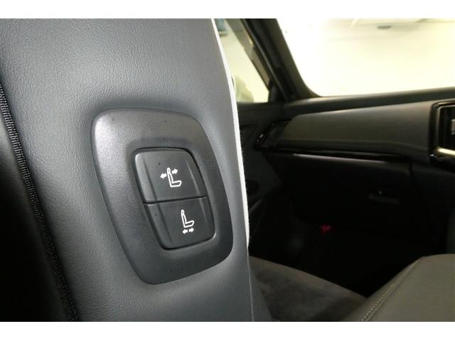 クラウンハイブリッド ＲＳアドバンス　地デジ　衝突被害軽減装置　ＬＥＤヘットライト　後カメラ　クルコン　ＡＣ　Ｐシート　エアバッグ　ナビＴＶ　セキュリティーアラーム　１００Ｖ充電　キーフリー　スマートキ　パワーウィンドウ　メモリナビ（27枚目）